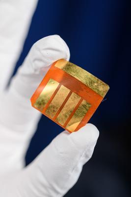 Adding cesium and rubidium salt improves the performance of perovskite solar cells