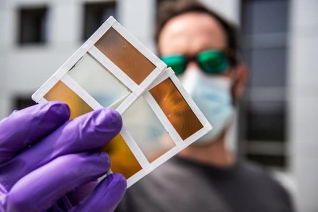 NREL Advances Thermochromic Window Technologies image